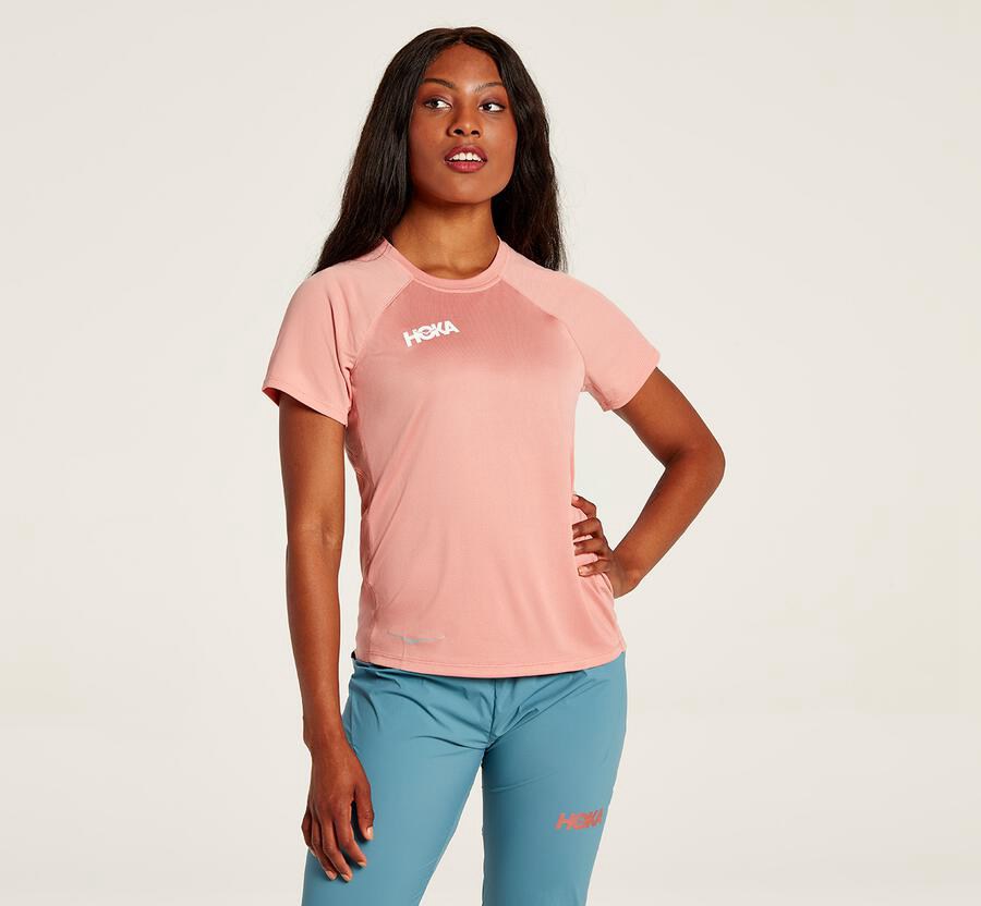 Hoka One One Top Kadın Pembe - Performance Short Sleeve - FB6498321